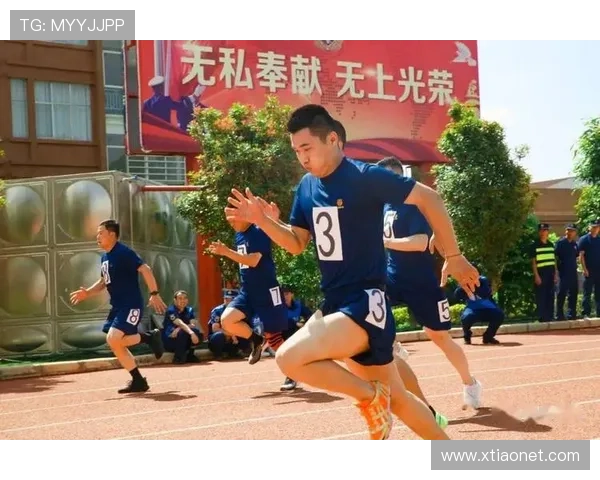 热血青春点燃梦想篮球校际赛巅峰激战正酣谁与争锋共谱荣耀新篇章 - 副本 (4)