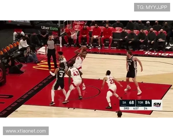 激情碰撞攻防博弈一场篮球比赛的全景式复盘与启示成长精神与团队战术亮点 - 副本 (3)