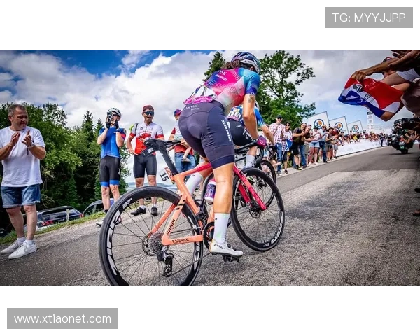 环法自行车赛激战正酣中国车手刷新历史最佳战绩引爆全球关注热潮 - 副本 (2) - 副本 - 副本 环法自行车赛激战正酣中国车手刷新历史最佳战绩引爆全球关注热潮 - 副本 (2) - 副本 - 副本