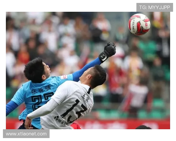 中甲足球赛事精彩纷呈，在线直播带你全程直击比赛激情 - 副本 - 副本 (2)